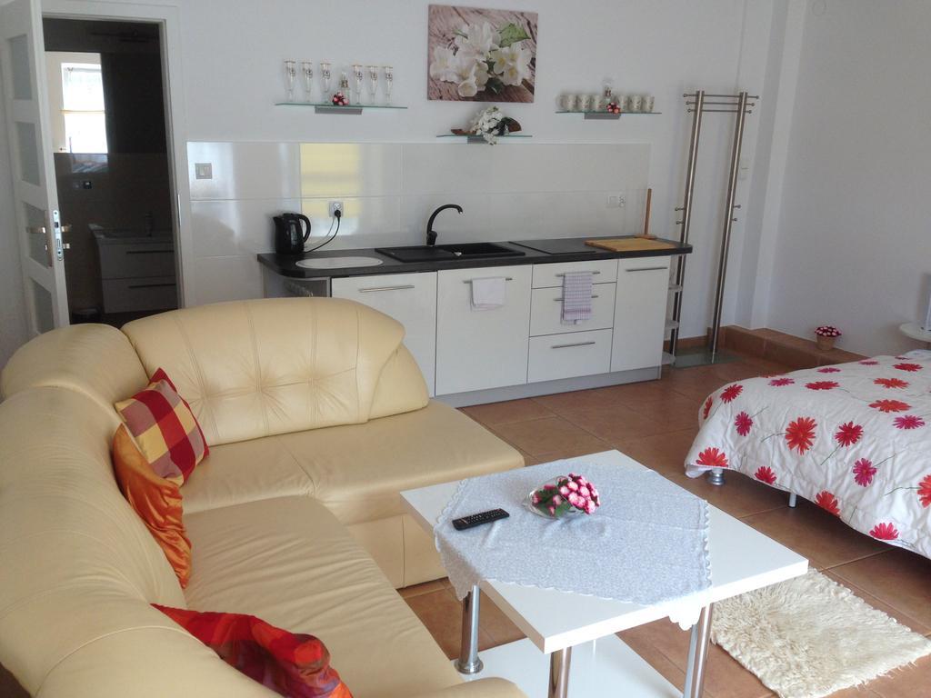 Apartamenty Kris Mikołajki Exterior photo
